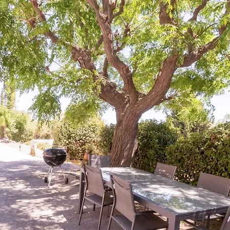 Bright House With Garden And Private Pool * 올라이율스
