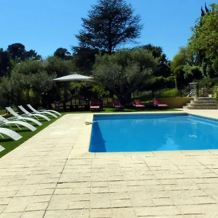 펜션 Bright House With Garden And Private Pool 올라이율스