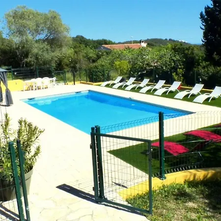 Hébergement de vacances Bright House With Garden And Private Pool Ollioules